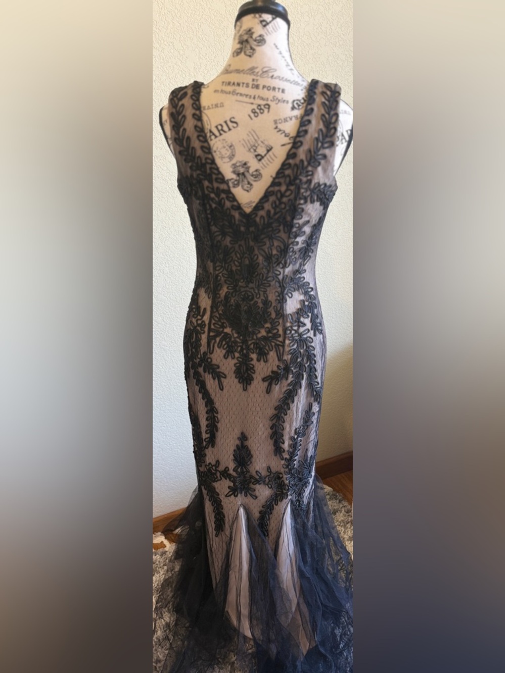 Cachet Embroidered Tulle Mermaid Gown-Size 8-NWOT - Picture 10 of 16